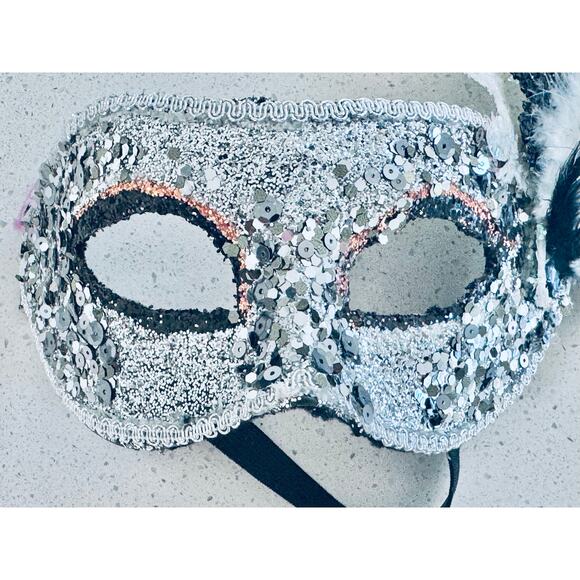 2-His & Hers Masquerade Ball / Mardi Gras Masks - Picture 5 of 6